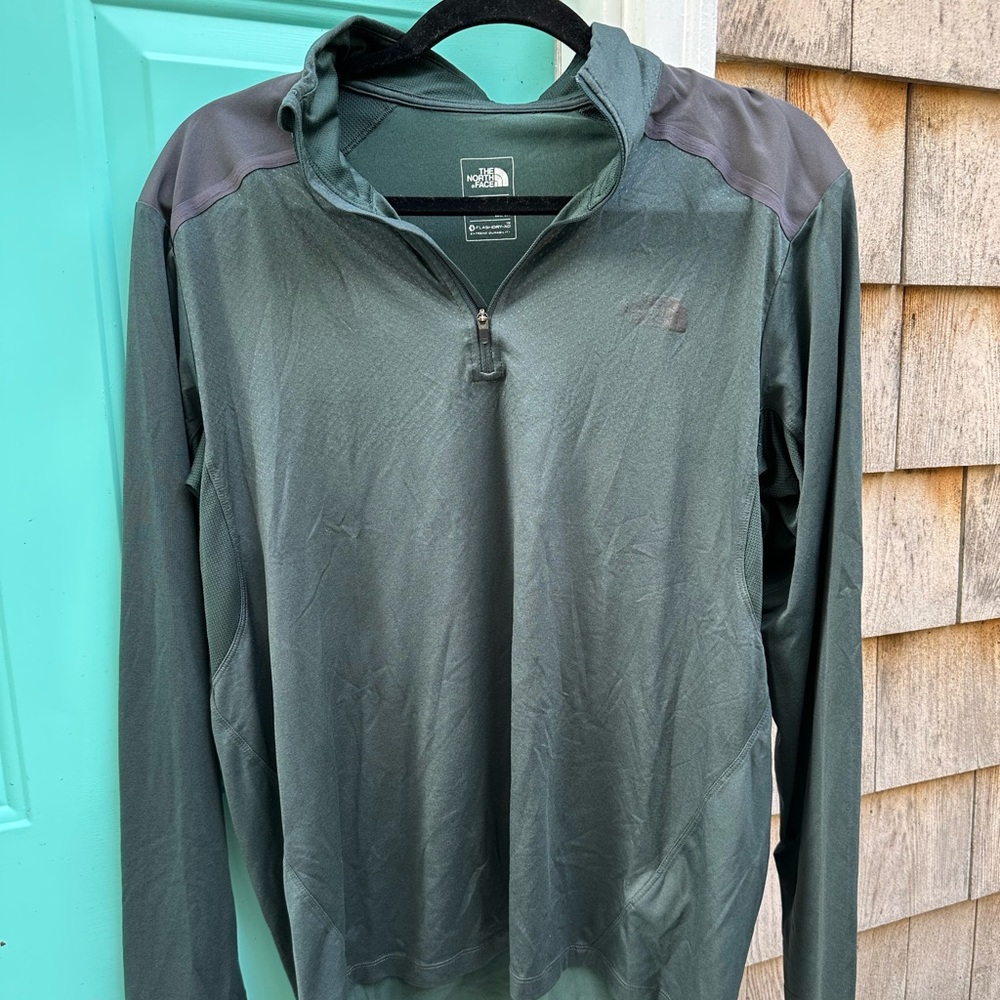 The North Face Men's Dark Green Quarter Zip